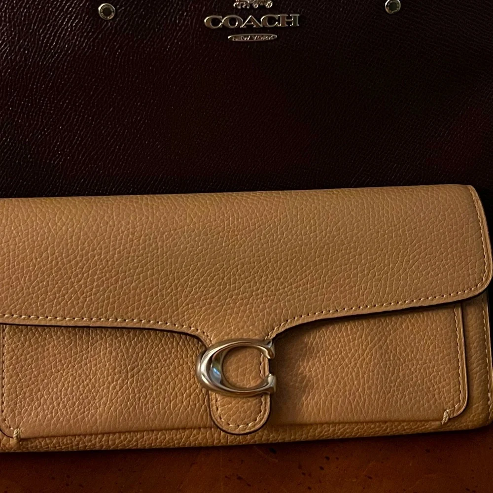 Coach Trifold Wallet - Picture 2 of 4